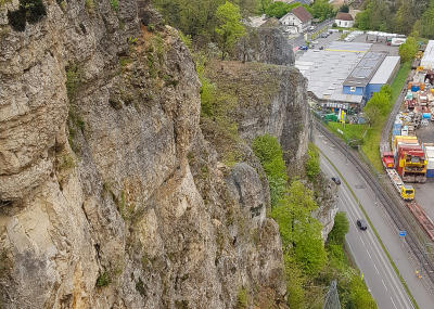 Felsräumungen und Kontrolle von Steinschlagschutznetzen