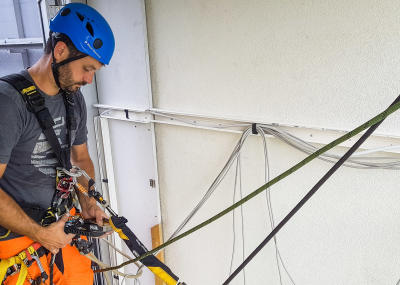 Auswechseln von RWA-Fenstern in Treppenhaus